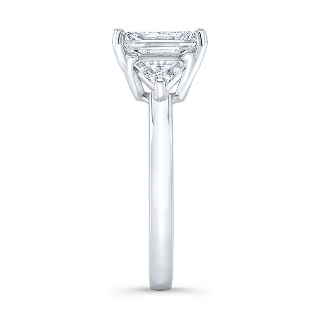 Modern Style Diamond 3-Stone Engagement Ring