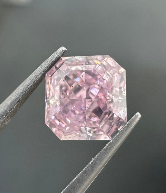 1.01 Carat Square Radiant GIA Natural Diamond, With Certificate ID 2231096835