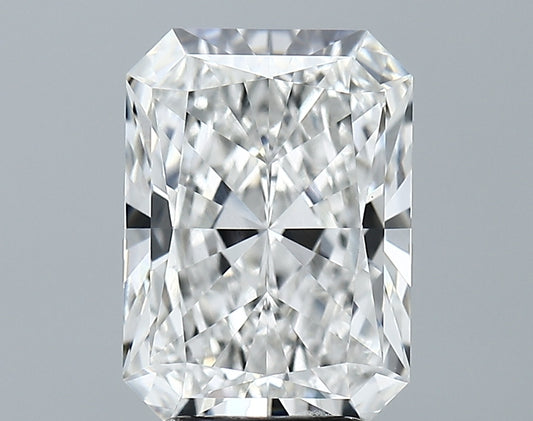 3.61 Carat Radiant IGI Labgrown Diamond, With Certificate ID 692574049