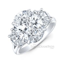 18k White Gold Classic Style Oval Diamond Ring