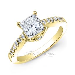 18k Yellow Gold Classic Style Diamond Engagement Ring